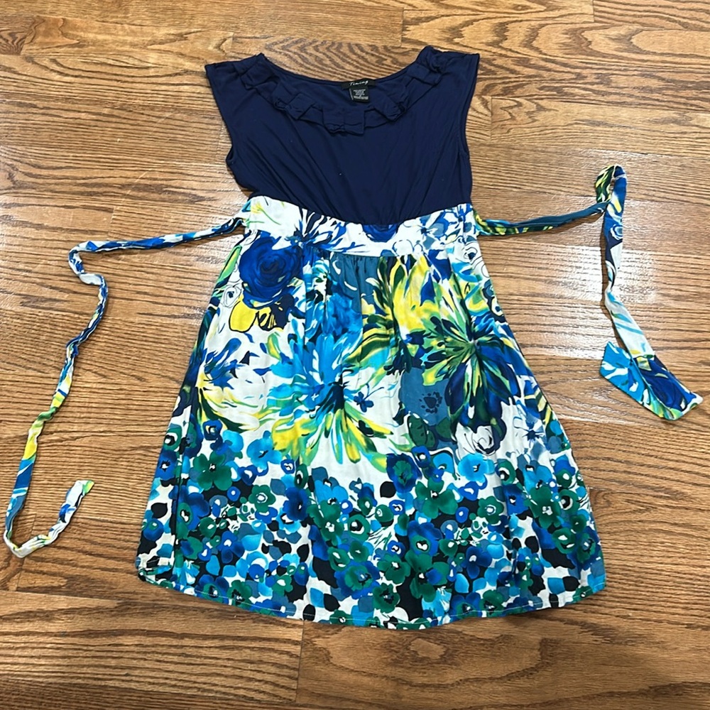 Dress timing size s women good condition